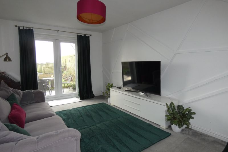 Lounge- click for photo gallery